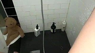 Arab escort perfect body showers tight pussy masturbation