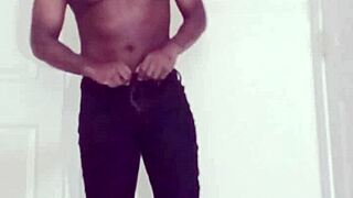 llamasr RETURNS STRIPPING skinny jeans GETTING NAKED free