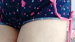 Vivi Guedez Toys Pussy In Lingerie Voyeur Show!