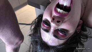 Alice Hunter's Anal Threesome Ends with Cumshot Domination