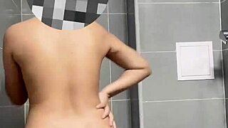 i feel so beautiful showing off my amateur tits today!