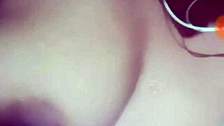 Máy Chim Ra Nước 6 Features Intense Webcam Pussy Play And Wet Action