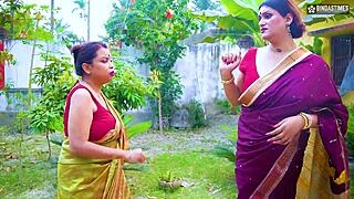 desi servant catches bhabhis devar sex romp