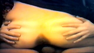 four fingers bottle stretch hairy pussy! 🍾✋