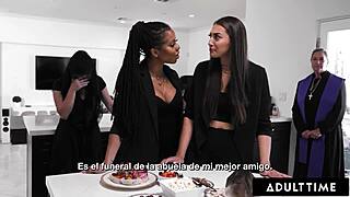 hey bella rolland shares free pussy with kira noir