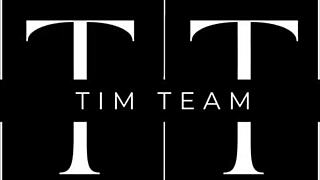 Handsome hunk's monster cock triggers multiple squirting orgasms