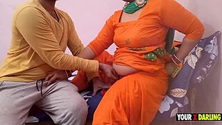 PUNJABI HOUSEWIFE GETS NON-STOP FUCKED BY SERVANT RAMU!