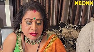 chubby desi wife fucked rough by old man sasur ji