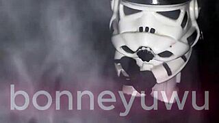 bonneyuwu leia cosplay masturbates on vader's huge dildo