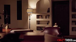 Jill Kassidy craves boss dominance