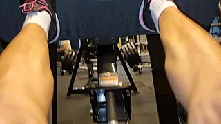 met this blonde with swollen pussy at the gym and we went wild