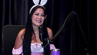 Alice Vasconcelos swing chat compilations intrigue with Tifany