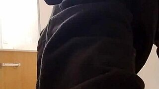 Garage Solo Wet Cum Fantasy