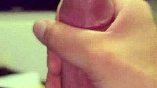 edgin my fat cockk till i bust everywhere omg