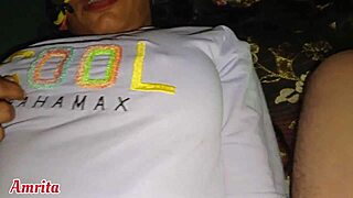 Indian desi girl shares homemade intimate video in bedroom