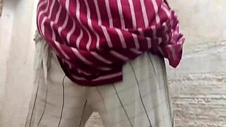 Desi Indian Outdoor Public Pissing Video Highlights