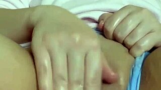 bbw arab saudi babe masturbates juicy pussy with banana oil cream in kinky food fetish solo squirt