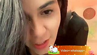 Vale's beauty slips nipple during sexy dance