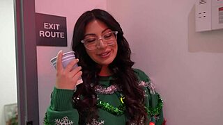 cami strella slurps cock at office xmas party 🎄👅💦