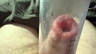 solobdsmman pumps his small 18+ dick so nicely in 135