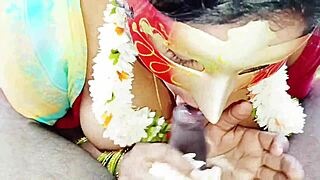 Indian saree housewife cheats with dirty blowjob and telugu talk