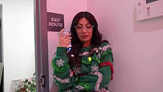 cami strella slurps cock at office xmas party 🎄👅💦