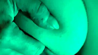 she fingers ass then i finger her pussy to orgasm