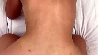 lasirena flaunts shaved pussy and new ass