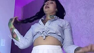 I got this hairy elf gaggin' sloppy on my dick squirtin' durin' JOI countdown