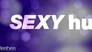 beautiful petite latinas lick pussies and facesit in lesbian scissoring