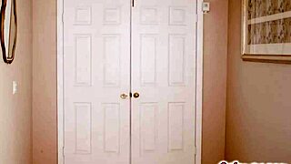 Sabina Demands Orgasm Payback from Cheating Girlfriend Bella and Bunny