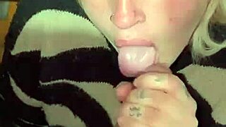 Wanna feel her craving cum flooding mouth?