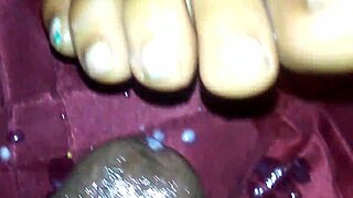 i love giving ebony feet that sticky cumshot
