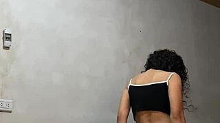 spy my colombian college tetona undressing on trip!