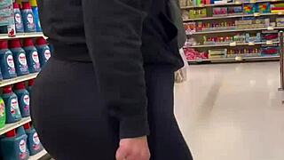 PHAT ASS BBW FLEXES IN YOGA POSE