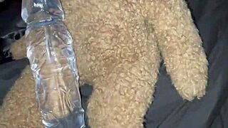 Arab teen Snowwhite toys tight pussy with glass dildo in LA