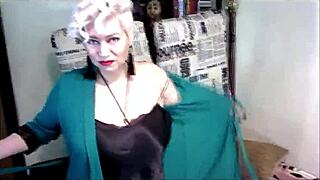 Hey, watch this charming milf Aimee test her lush toy wildly!