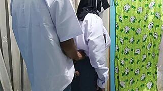 sma student celebrates graduation with boyfriend's pussy lick