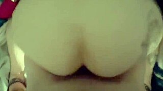 prettyfeetelite milf gives sloppy blowjob creampie