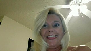 she sucks my cock then fucks and pisses everywhere 😈💦