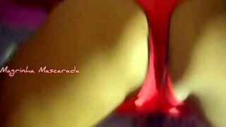 tlg magrinha mascarada shakin' that tight pussy 😍