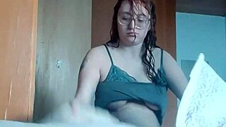 curvy tattooed girl plays solo with toys on cam