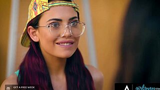 Aidra fox enjoys sorority party with jillian janson