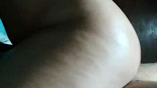 Curvy latina cheats for quick passionate fuck