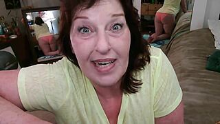 616 curvaceous redhead dawnskye1962 proudly shakin her big ol keister