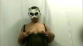 getting ready for a livestream in a social network do you like my dress wanna see me live damaslatinasnet