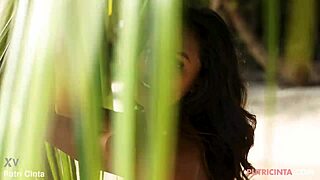 putri cinta enjoys time in palm beach