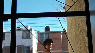 Prácticando nudismo