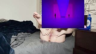 vacuum clit sucker rose sex toy milf masturbates in ripped jeans