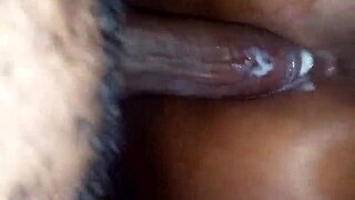 Sexy ebony ass in the hood